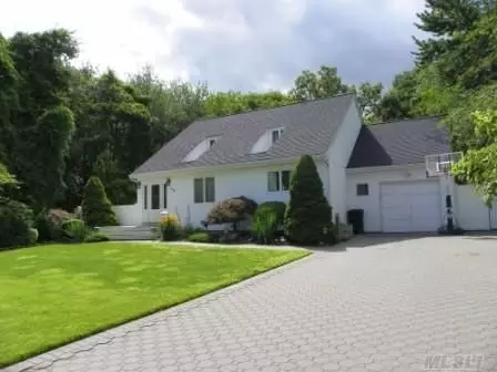 78 Cullen Ave, Islip, NY 11751 photo 1
