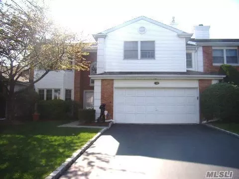 Undisclosed, Commack, NY 11725 photo 1