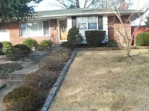 112 Irene Ln, Commack, NY 11725 photo 1