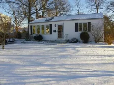 Undisclosed, Islip, NY 11751 photo 1