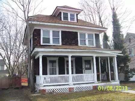 97 Cedar Ave, Patchogue, NY 11772 photo 1
