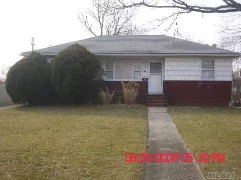 368 S Ocean Ave, Patchogue, NY 11772 photo 1