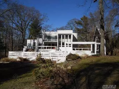 17 Ashley Ln, Shoreham, NY 11786 photo 1