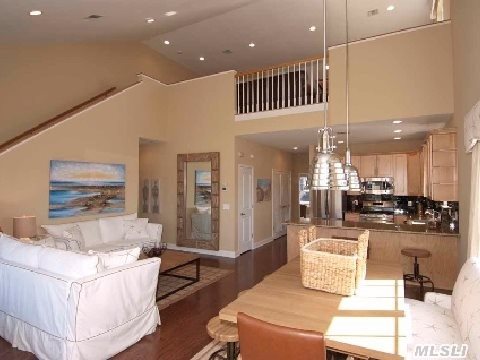 39 Barley Ln, Patchogue, NY 11772 photo 1
