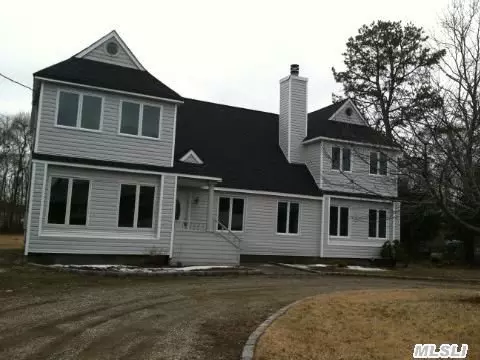 28 Eleanor Ave, Mastic, NY 11950 photo 1