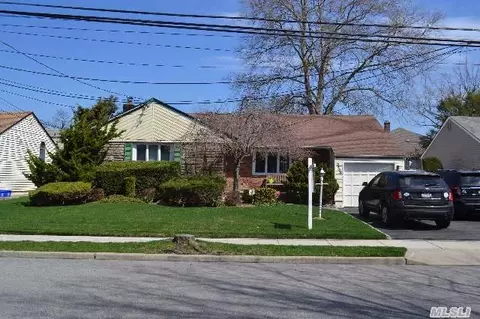 2488 Eileen Rd, Oceanside, NY 11572 photo 1