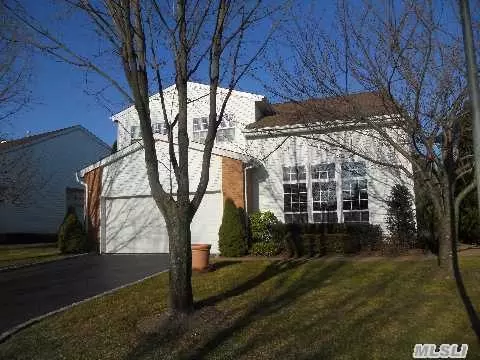 32 Hamlet Dr, Commack, NY 11725 photo 1