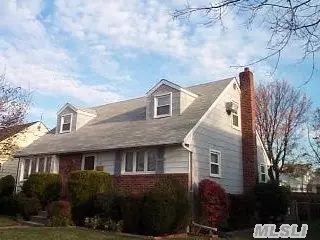 237 Meyer Ave, Valley Stream, NY 11580 photo 1