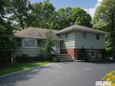 288 Burr Rd, Commack, NY 11725 photo 1