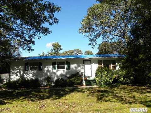 37 Patchogue Ave, Mastic, NY 11950 photo 1