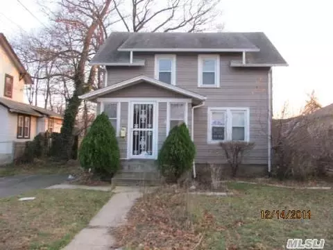 62 Davis St, Roosevelt, NY 11575 photo 1