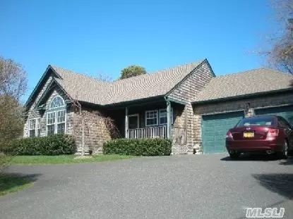 Undisclosed, Hampton Bays, NY 11946 photo 1