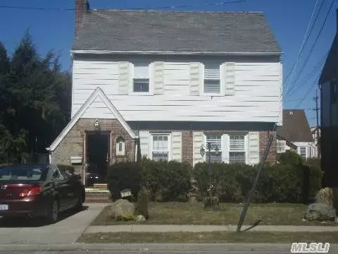 974 Benris Ave, Franklin Square, NY 11010 photo 1