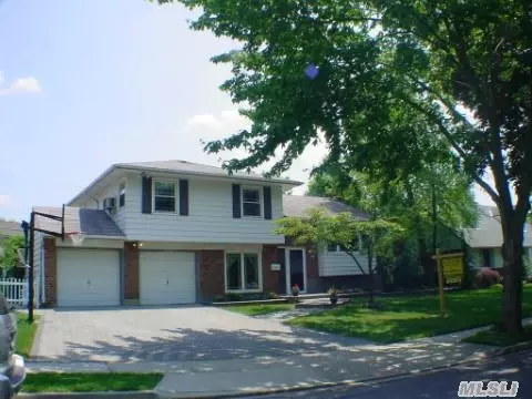 6 Stratford Rd, Plainview, NY 11803 photo 1