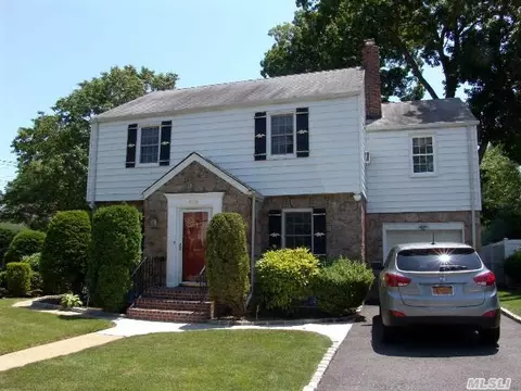 896 Edward St, Baldwin, NY 11510 photo 1