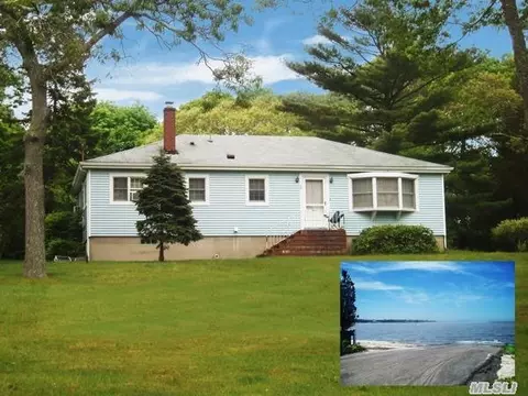 8 Hampton Path, Hampton Bays, NY 11946 photo 1