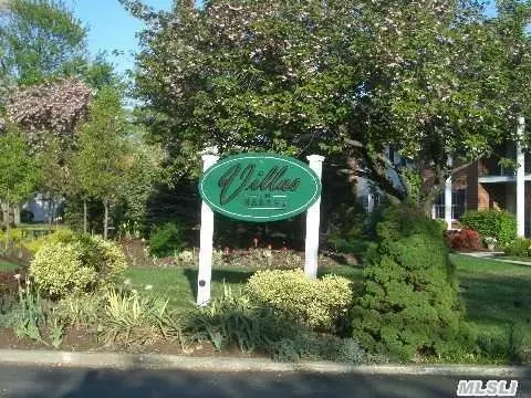 15 Jad Ct, Plainview, NY 11803 photo 1