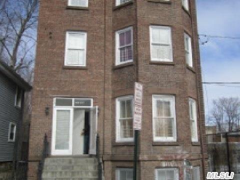 22 Gidney Ave, Newburgh, NY 12550 photo 1