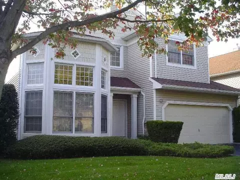 173 Sagamore Dr, Plainview, NY 11803 photo 1