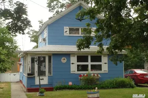 24 Jayne Ave, Patchogue, NY 11772 photo 1