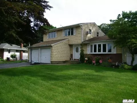 24 Abbey Dr, Commack, NY 11725 photo 1