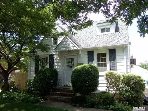 2426 Soper Ave, Baldwin, NY 11510 photo 1