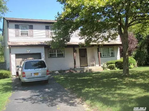 Undisclosed, Patchogue, NY 11772 photo 1