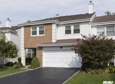 20 Hamlet Dr, Commack, NY 11725 photo 1