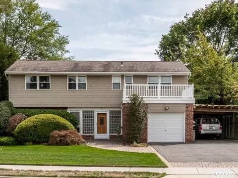 1 Argyle Rd, Plainview, NY 11803 photo 1