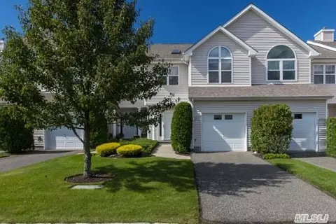 2803 Bayberry Path, Riverhead, NY 11901 photo 1