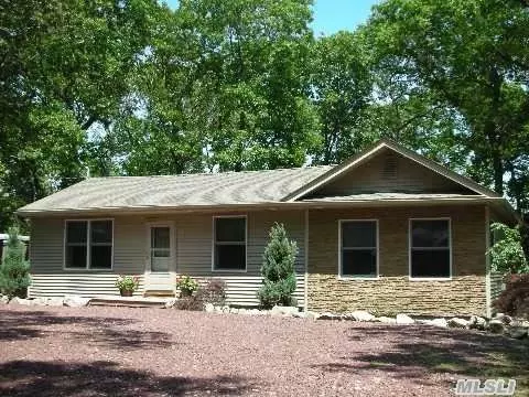 167 Webb Ave, Patchogue, NY 11772 photo 1