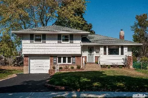 17 Lex Ave, Plainview, NY 11803 photo 1