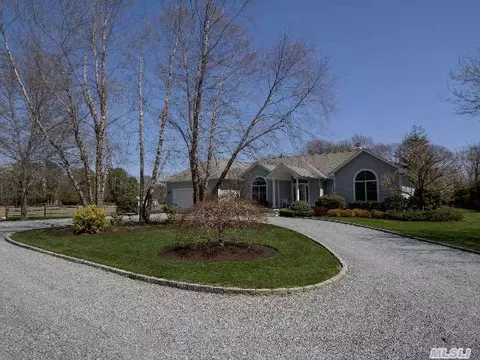 Undisclosed, Westhampton, NY 11977 photo 1