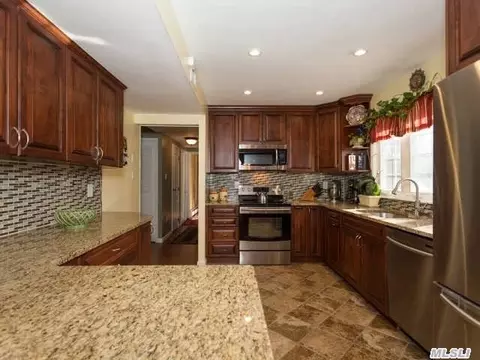2 Cedar Ave, Coram, NY 11727 photo 1