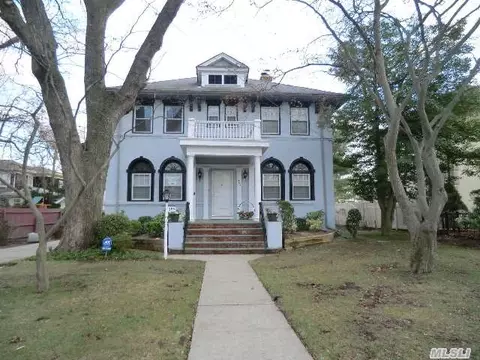 369 Oak Ave, Cedarhurst, NY 11516 photo 1