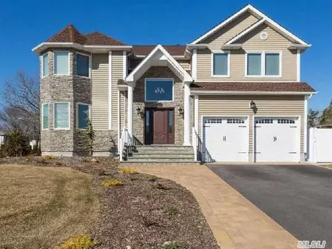1 Herkimer Ave, Jericho, NY 11753 photo 1