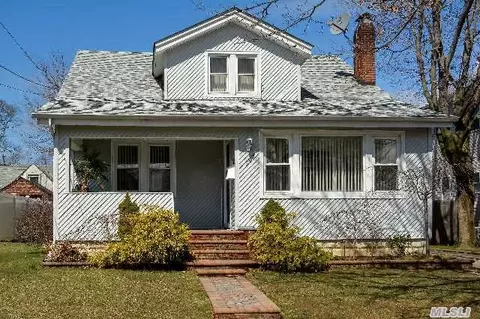 567 Tennyson Ave, Baldwin, NY 11510 photo 1