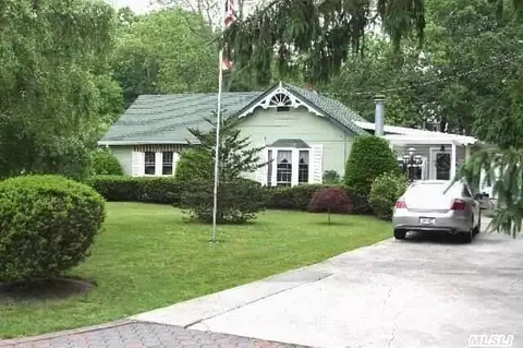 18 Fairview Ave, Westhampton Beach, NY 11978 photo 1