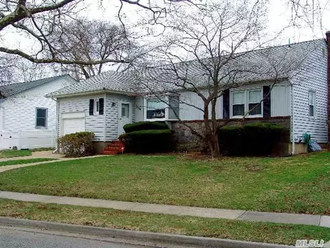 2334 Windsor Rd, Baldwin, NY 11510 photo 1