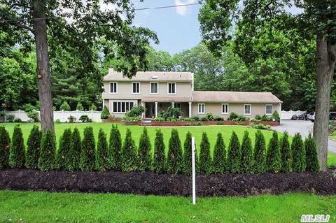 670 Washington Ave, Plainview, NY 11803 photo 1