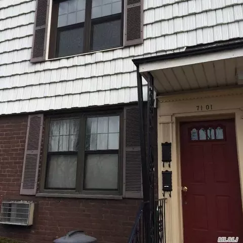 71-01 Park Dr E #B, Flushing, NY 11367 photo 1