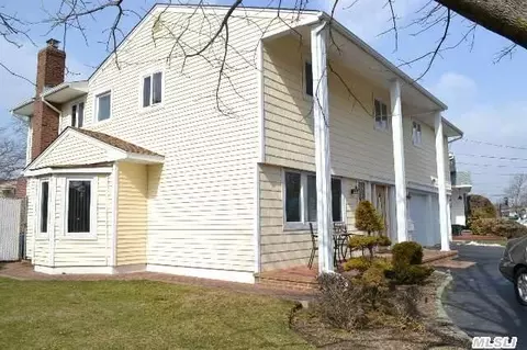 3490 Steven Rd, Baldwin, NY 11510 photo 1