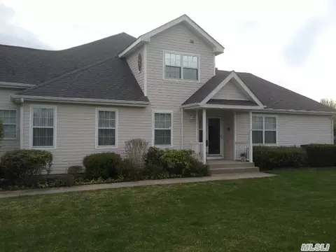 167 Adele Ct, Riverhead, NY 11901 photo 1
