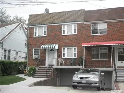 59-30 156 St, Flushing, NY 11355 photo 1