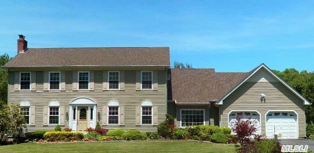 29 Detmer Rd, East Setauket, NY 11733 photo 1