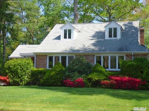 15 Cambridge Dr, Smithtown, NY 11787 photo 1
