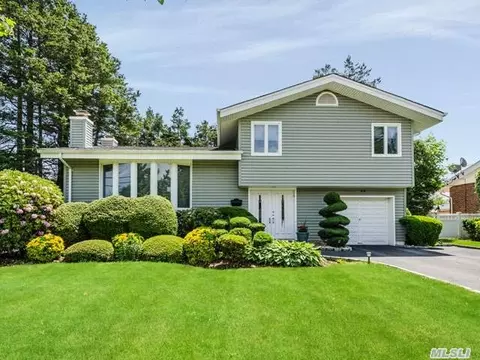 46 Fortune Ln, Jericho, NY 11753 photo 1