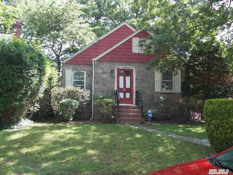 241 E Dover St, Valley Stream, NY 11580 photo 1