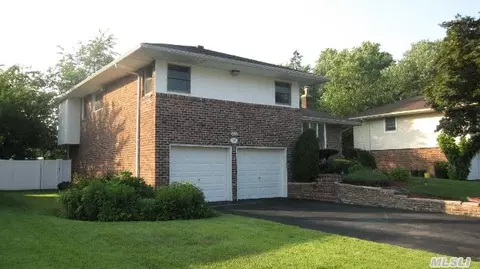 39 Briar Ln, Jericho, NY 11753 photo 1