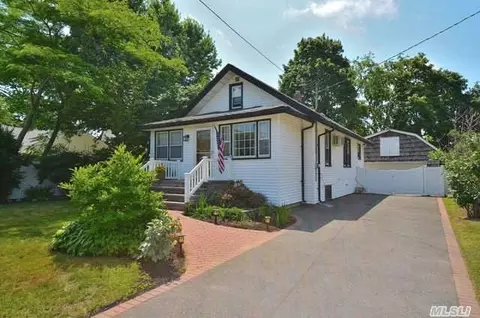 890 Steele Blvd, Baldwin, NY 11510 photo 1